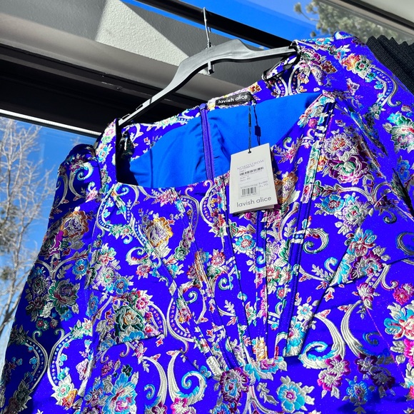 Lavish Alice: Jacquard Corset Embroidered Chinese Cobalt Wrap Mini Dress - Picture 13 of 13